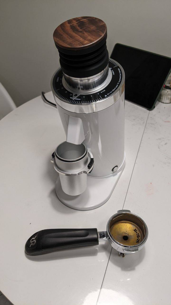 Подозрительно дешевая кофемолка DF64 (Gen 2.1)